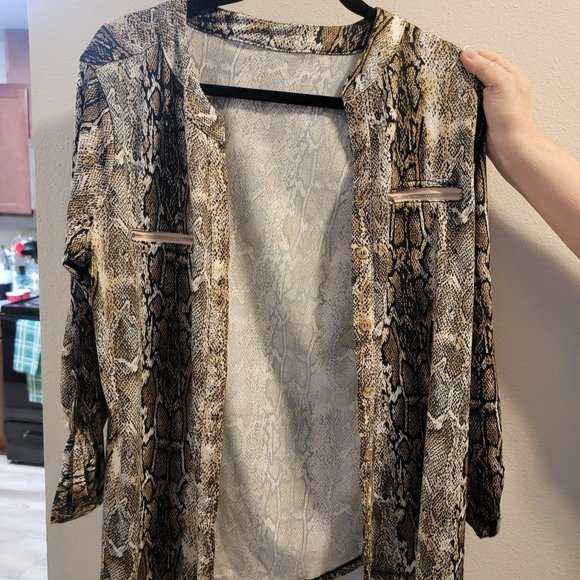 Woman's shawls size 18 (5 items) - Picture 1 of 10